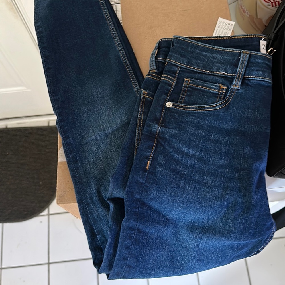 Mid-Rise Ankle Length Zara Skinny Jeans 3643/243